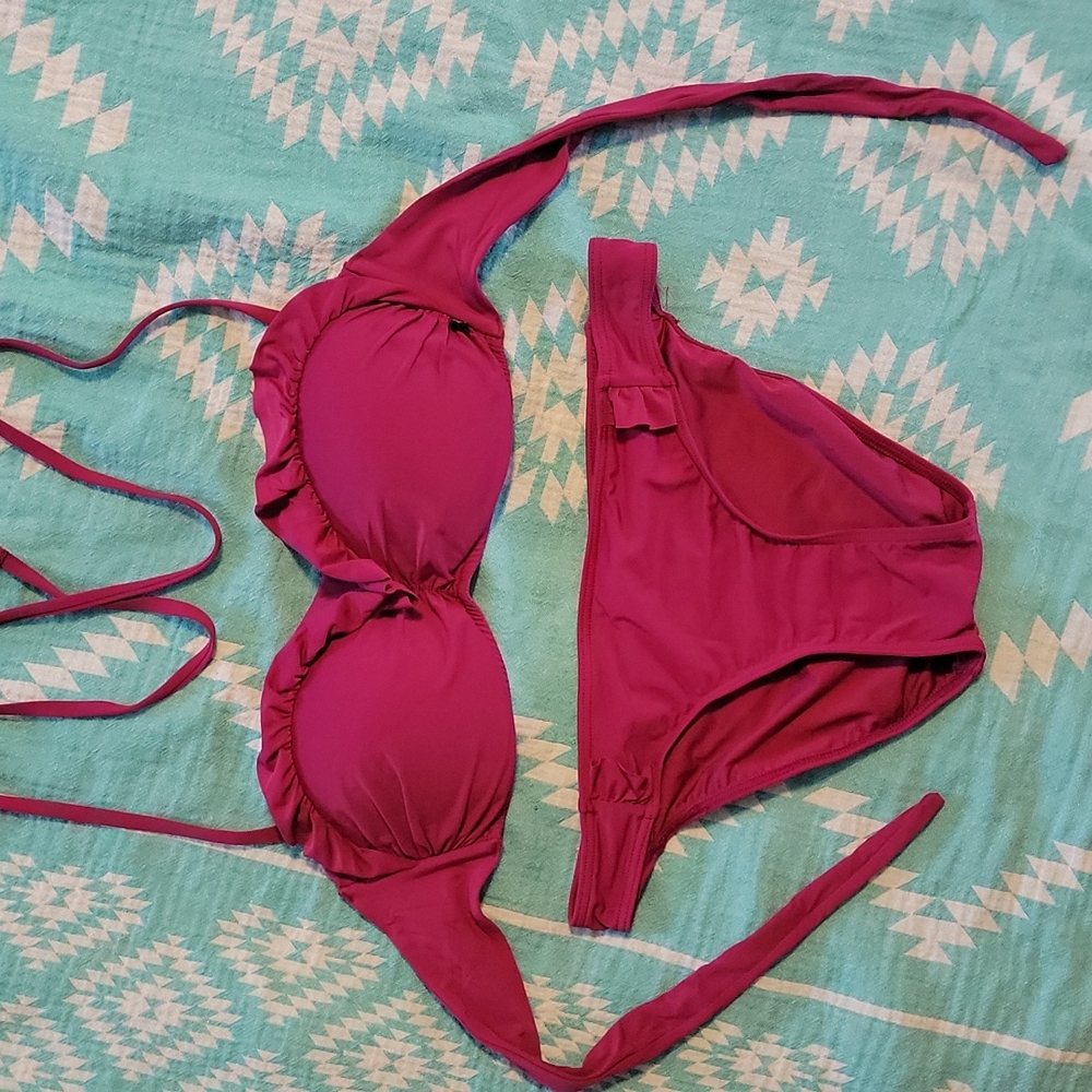 Bathing suit - Picture 3 of 3